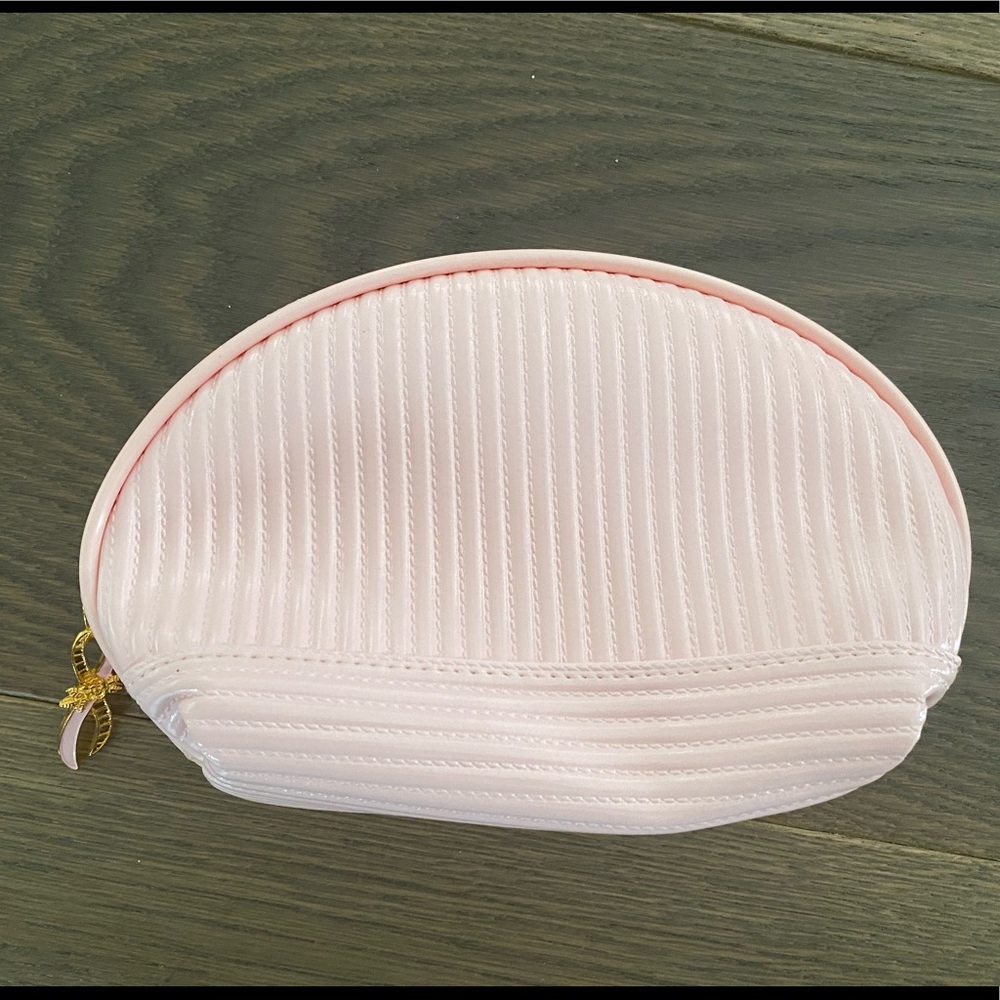 3/$10 Avon Breast Cancer Awareness cosmetic bag